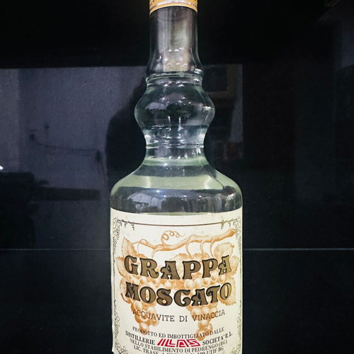 Grappa Moscato Acquavite di Vinaccia 750ml new vintage 1990