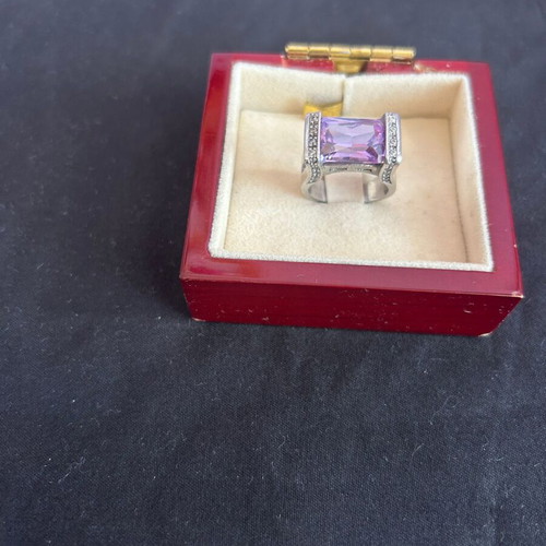 Silver 925 ring with purple stone used