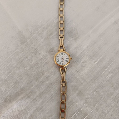 Vintage women's watch like new, quartz, 22 mm diameter