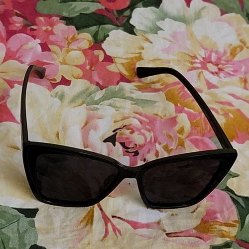Black sunglasses