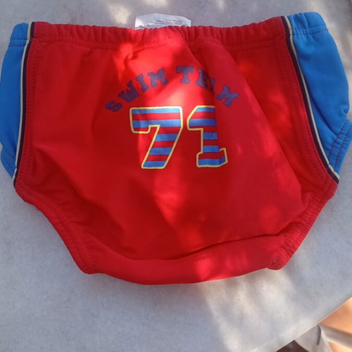 Baby swimsuit prenatal like new, size 3 to 6 months