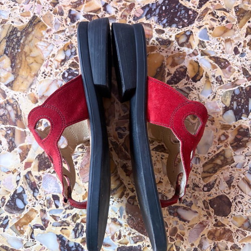 Jenny by Ara leather sandals like new, size 38, red