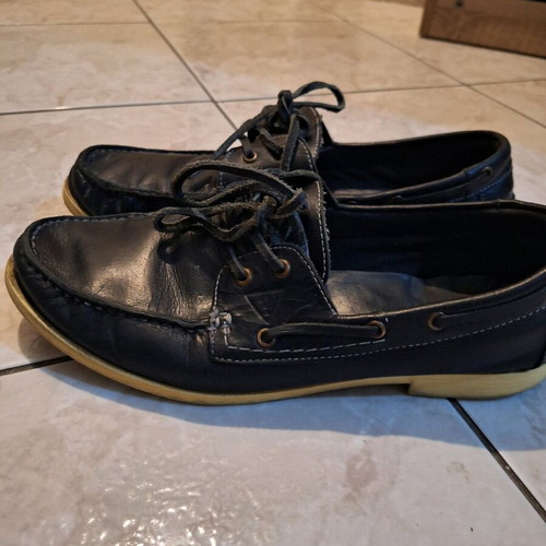 Guess men's leather loafers used, size 42, blue