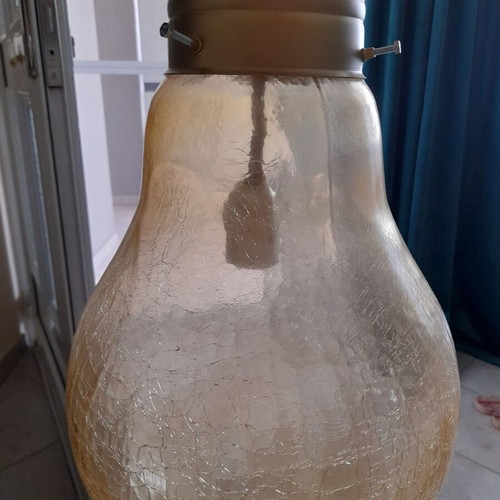 Ceiling light globe with beige crackle glass