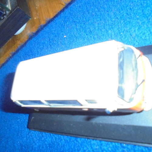 Volkswagen T2 Bus 1973 1:43 miniature orange - white new