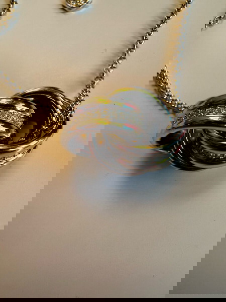κολιέ Swarovski !