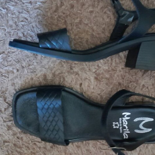 Marila Footwear women's sandals black like new, size 38
