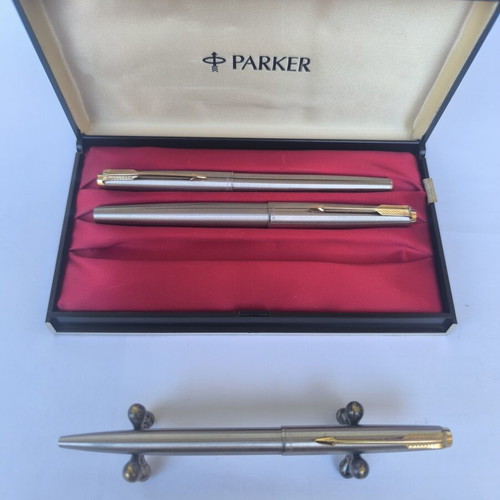 Parker 61 Flighter pen set made in England, stainless steel