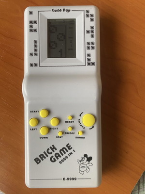 Brick Game E-9999 vintage φορητή κονσόλα