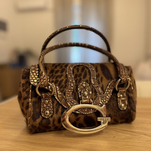 Guess vintage handbag like new, pink and gold