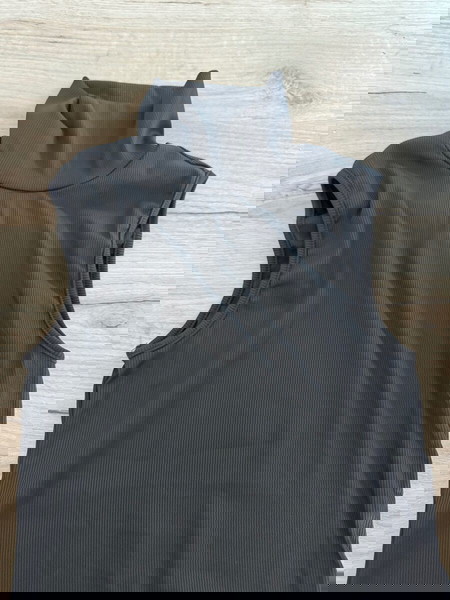 Shein ζιβάγκο αμάνικο