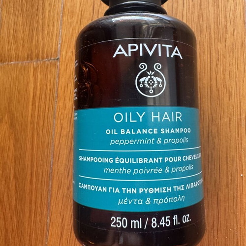Apivita Oily Hair Oil Balance Shampoo 250ml unused with peppermint and propolis