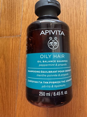 Apivita Oily Hair Oil Balance Shampoo 250ml unused with peppermint and propolis