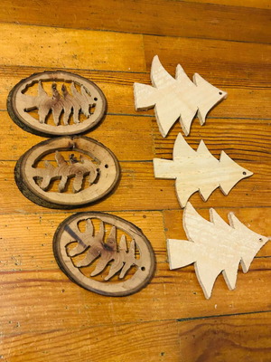 Wooden ornaments handmade intact, solid wood
