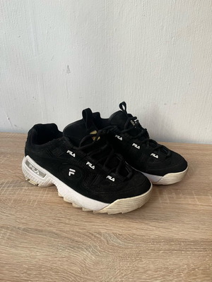 Fila athletic shoes used no 39 black