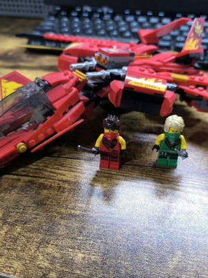 Σετ Lego 71704 σαν καινούργιο, με Kai, Lloyd και τζετ