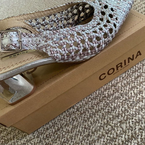 Corina metallic gold and silver pumps like new