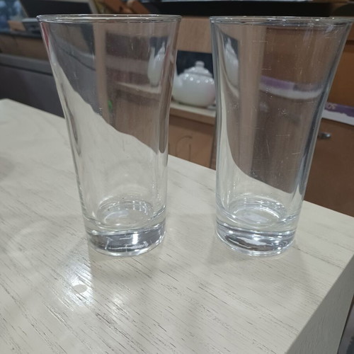 Set of 2 water glasses used