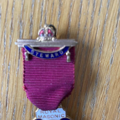 Royal Masonic pin used with burgundy ribbon