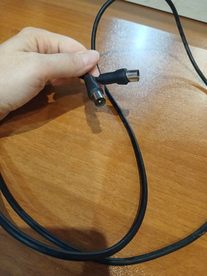 Antenna cable
