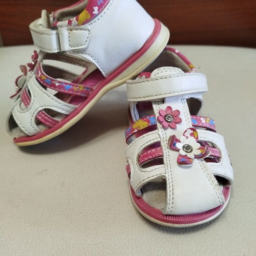 IQ KIDS baby sandals genuine leather size 20 like new