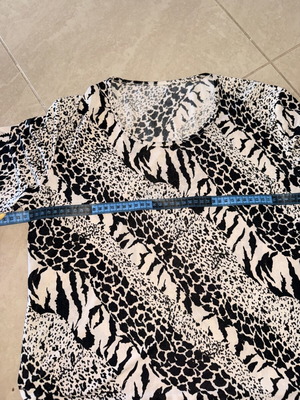 Black and white patterned blouse, size M