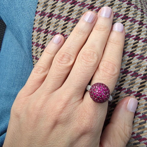 White Gold Diamond Ring 18K like new with ruby pavé sphere