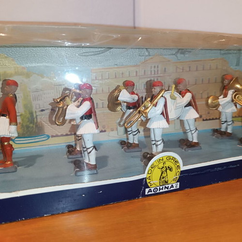 Athina Evzones Band Figures used, vintage box 1980s