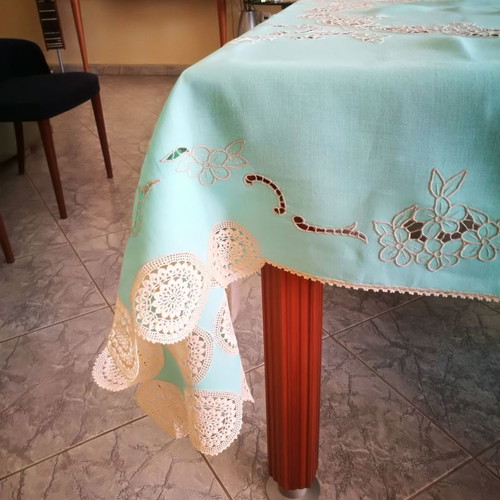 Vintage linen cutwork tablecloth handmade new veraman with knitted motifs