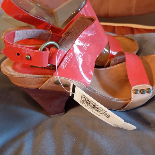 Hilfiger Denim Red Wedge Sandals Size 39 Like New