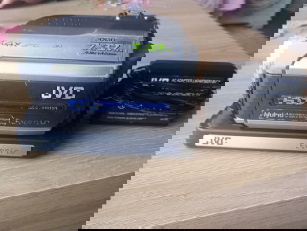 Βιντεοκάμερα JVC