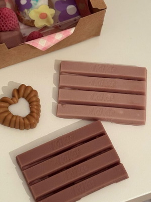 Wax melt chocolate Kit Kat new, 2 pieces