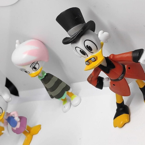 DuckTales Disney figure set, like new, 11 pieces