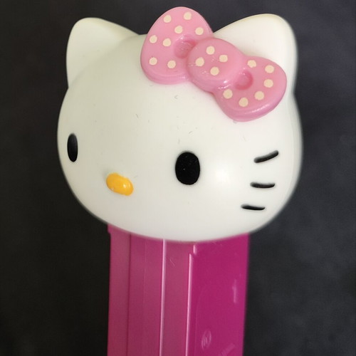 Pez Hello Kitty candy dispenser pink like new