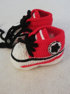 Handmade knitted baby shoes length 12 cm, new
