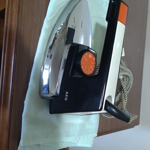AEG Electric Iron Perfect L 1200 Watt used