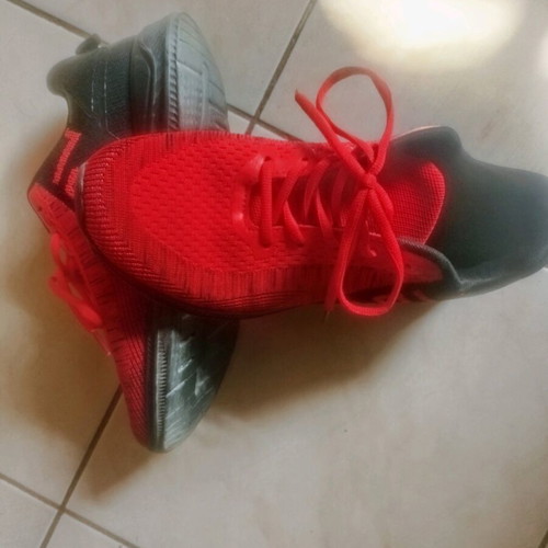Vox shoes like new, size 41, black and red