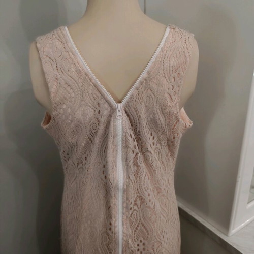 Pink Lace Dress Chrisper like new