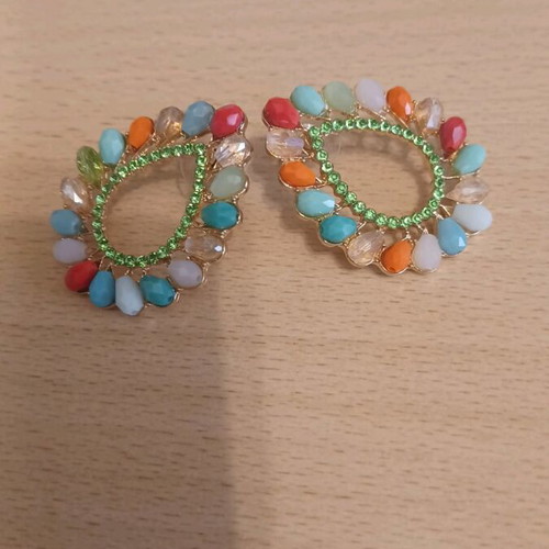 Earrings with multicolored stones new