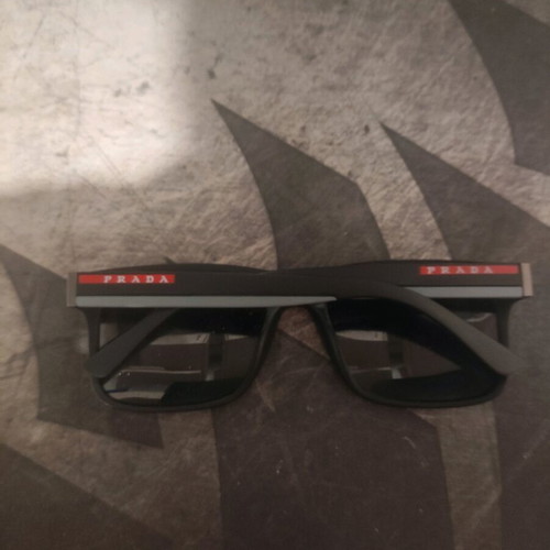 Pradà glasses like new, black