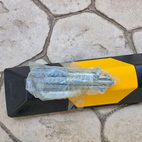 Parking block Evelux 180cm new, reflective strips