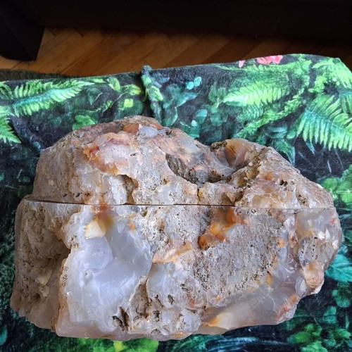 Giant agate chalcedony new from Krumovgrad for decoration