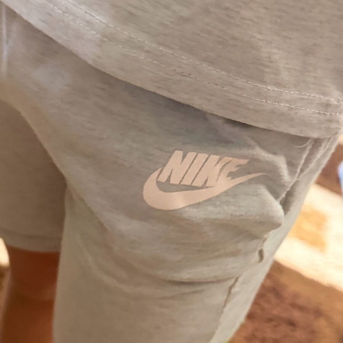 Nike kids set 8 years like new, grey and yellow