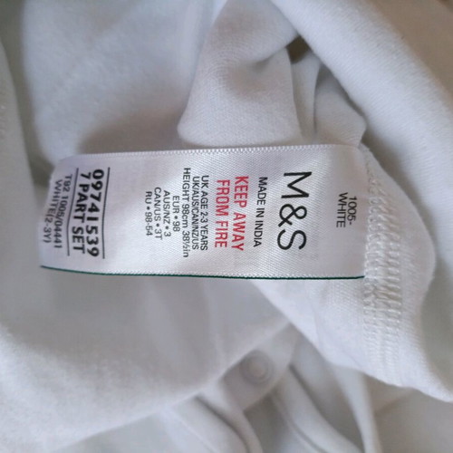 Marks and Spencer long-sleeve bodysuits 2-3 years like new, 5 pieces