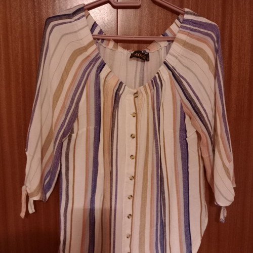 Women's striped blouse-shirt like new, small size with comfortable fit
