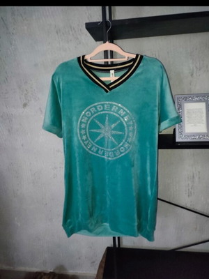 Μπλούζα βελουτέ πετρόλ New Collection με λογότυπο Norderney και στρας, one size