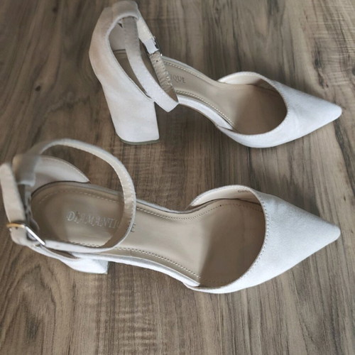 Diamantiqu beige suede pumps size 38 like new, 8cm heel