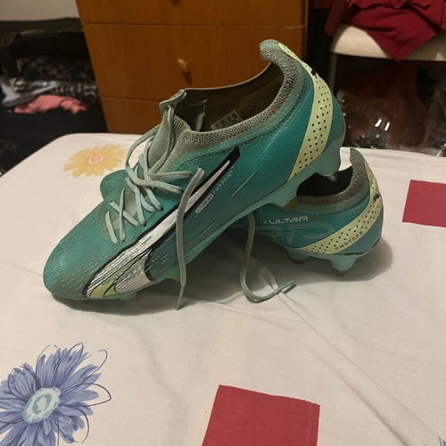 Puma Ultra Ultimate football shoes like new, blue turquoise
