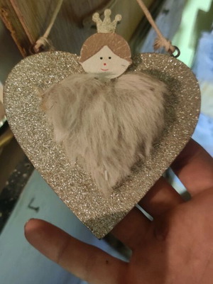 Wooden decorative heart