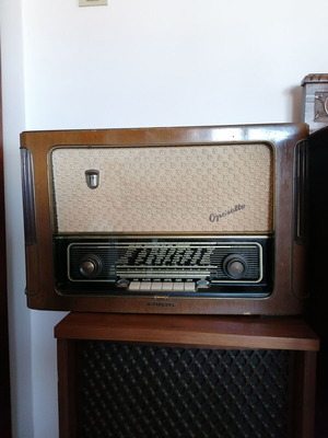 Telefunken antique radio model operette used